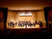 第8回定期演奏会が12月14日(日)に甲南大学甲友会館大ホールで行われました。マードックからの最後の手紙(作曲/樽屋雅徳)の演奏風景です。