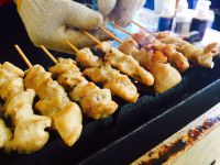 焼き鳥屋は大盛況！ただ、大盛況すぎてお客さんをお待たせしてしまいました…。来年の反省点ですね。